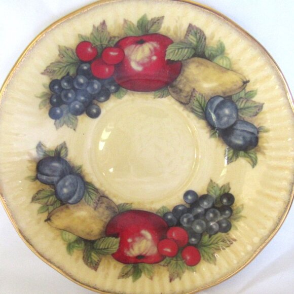 Queen's Tea Cup and Saucer, Summer Fruit, Brushed Gold Gilt, Molded, Fancy I111 - Picture 3 of 9